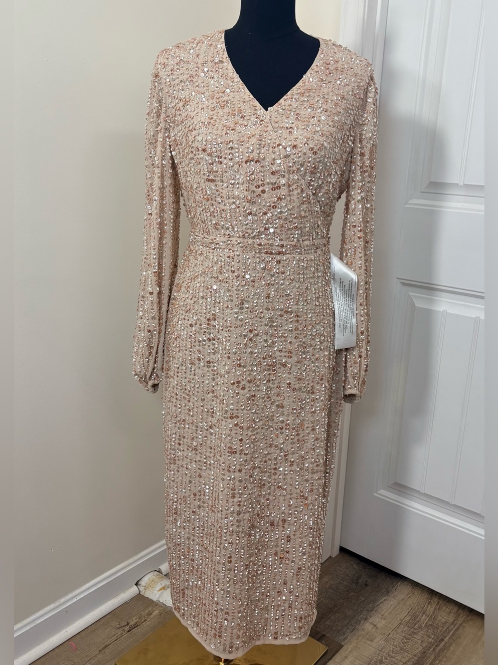 Mac Duggal Sequin Beaded Long Sleeve Midi Dress Size 6 Nude Champagne Formal NWT